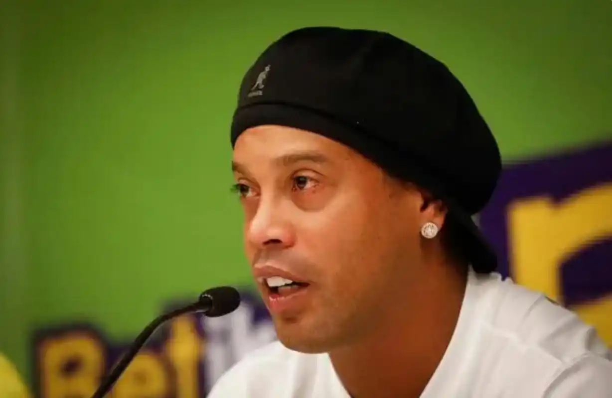 则是另一位 则是另一位